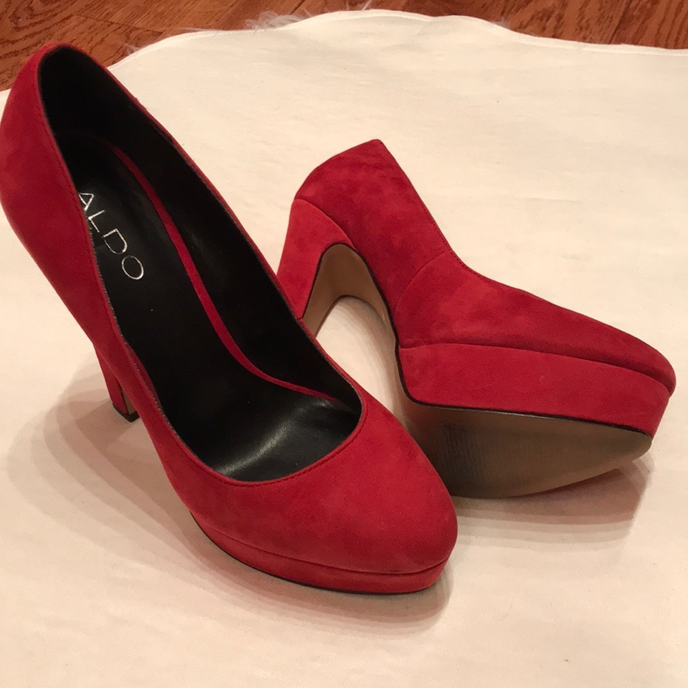 Red Faux Suede Chunky Heel Platform - Picture 5 of 6